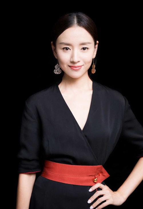 董杰图片,探寻时代印记的摄影艺术家